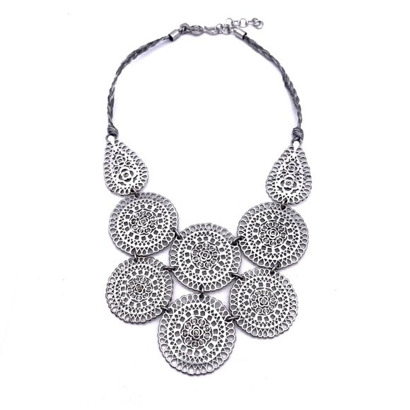 Stella & Dot Silver Statement Necklace - Picture 1 of 5